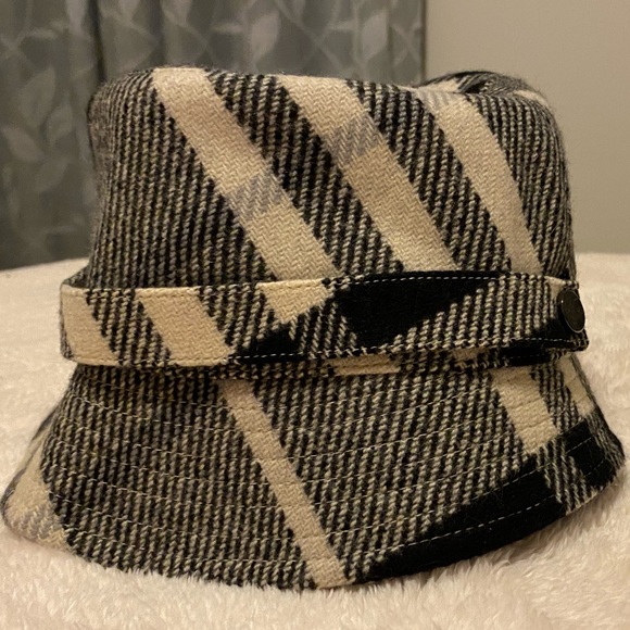 Burberry Gray Nova Check wool and cashmere bucket hat, vintage, size medium - Picture 2 of 11